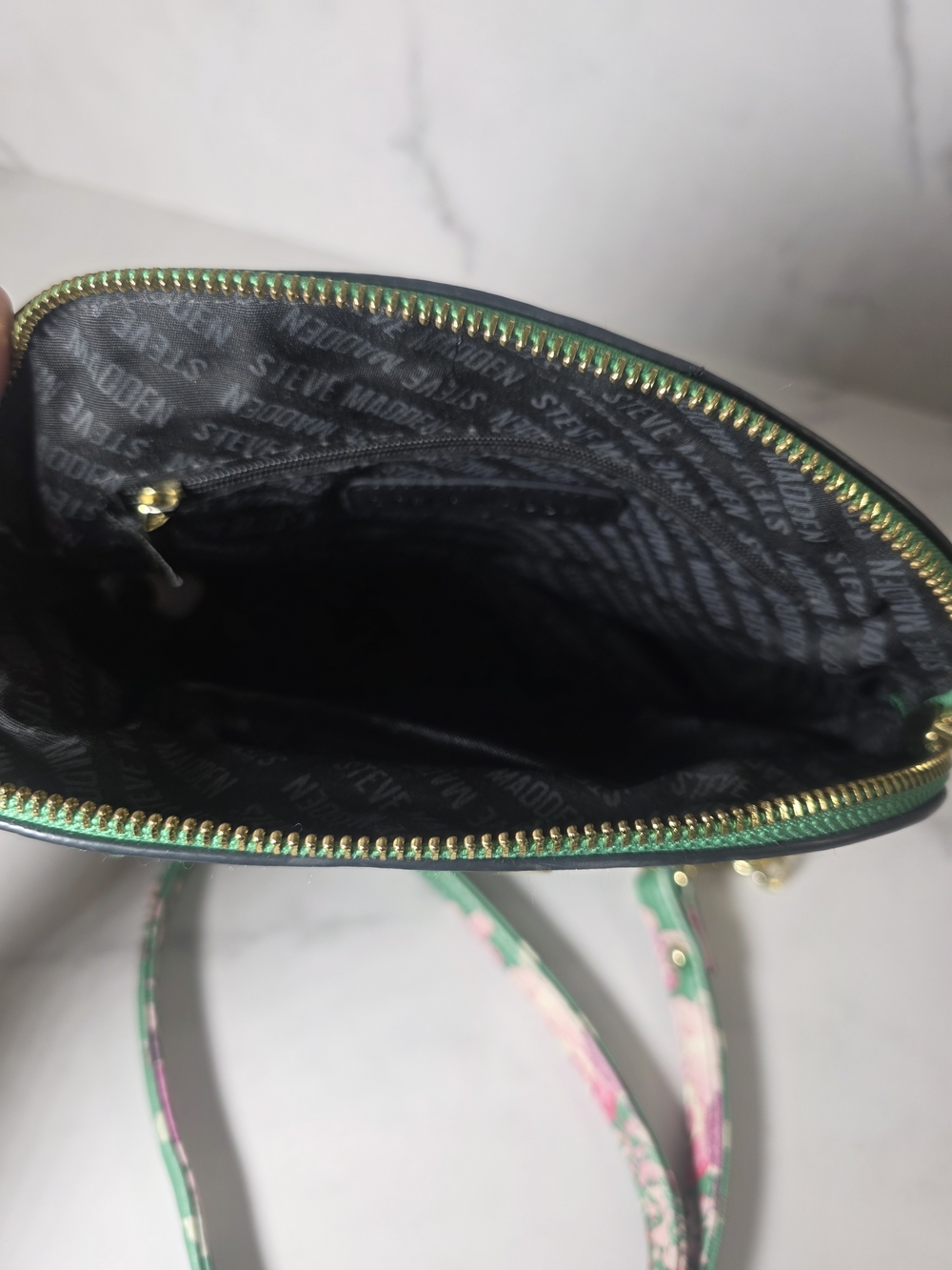 Steve Madden Green Floral Crossbody Bag - Picture 4 of 4